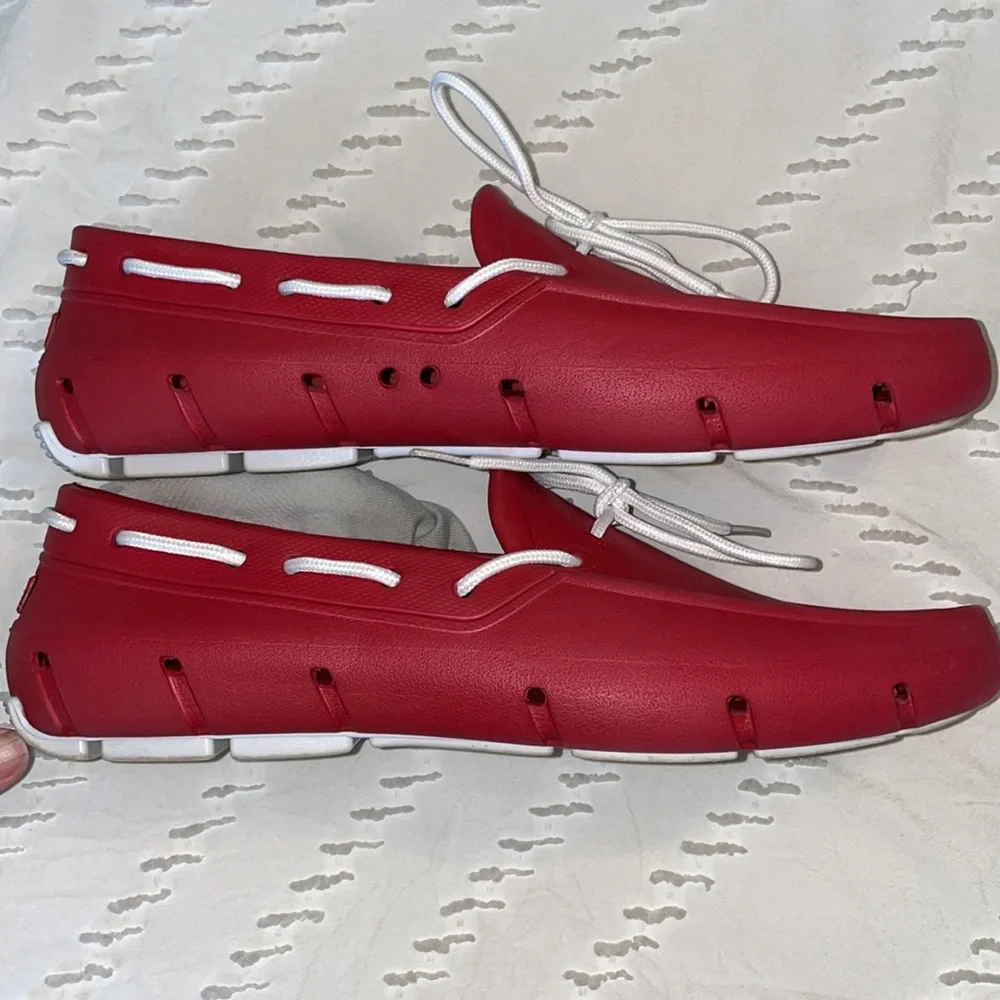 EUC Men's 10 Tucket Red Giller Boat Shoe Slip Resistant Non-Marking